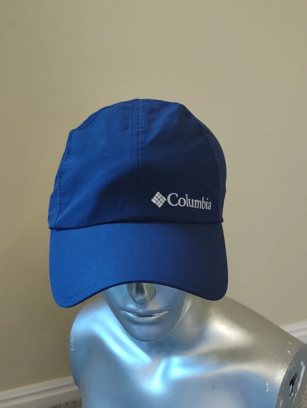 COLUMBIA | Silver Ridge IV Ball Cap Color: Navy